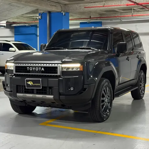Toyota Land Cruiser Prado 2025 Gris Caracas