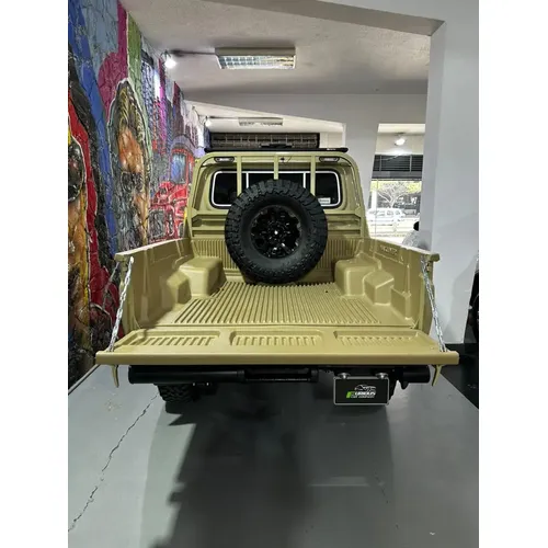 Toyota Land Cruiser S79 2025 Beige Caracas