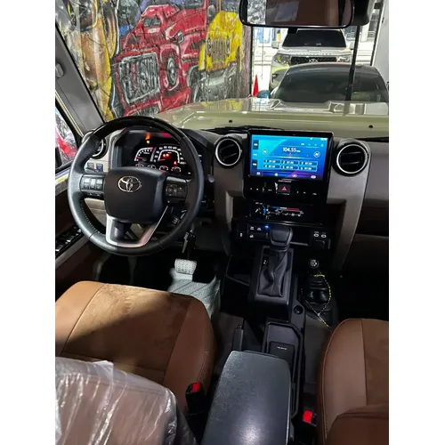 Toyota Land Cruiser S79 2025 Beige Caracas