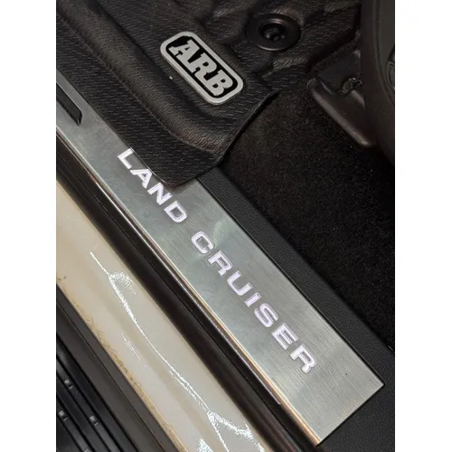 Toyota Land Cruiser 300 GR 2022 Blanco Caracas