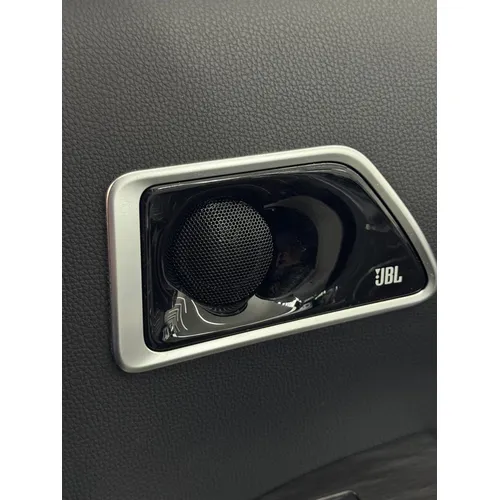 Toyota Land Cruiser 300 GR 2022 Blanco Caracas