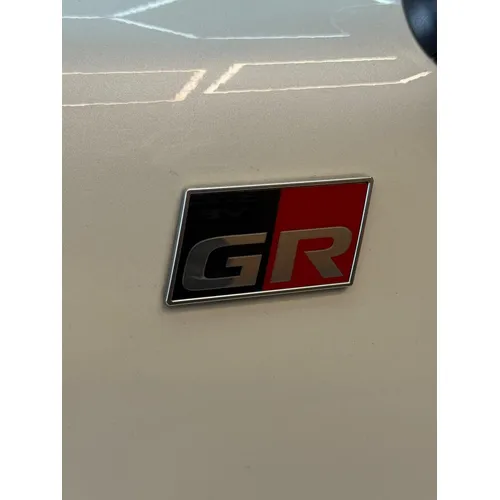 Toyota Land Cruiser 300 GR 2022 Blanco Caracas