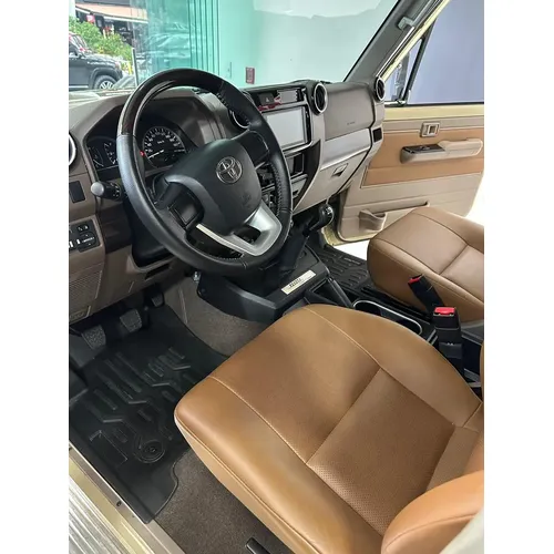 Toyota Land Cruiser 71 LX 2023 Beige Caracas