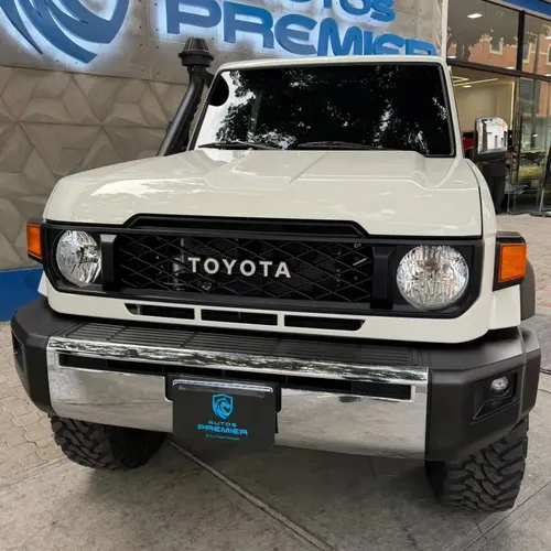 Toyota Land Cruiser 76 LX 2024 Blanco Caracas