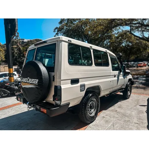 Toyota Land Cruiser 78 2025 Blanco Caracas