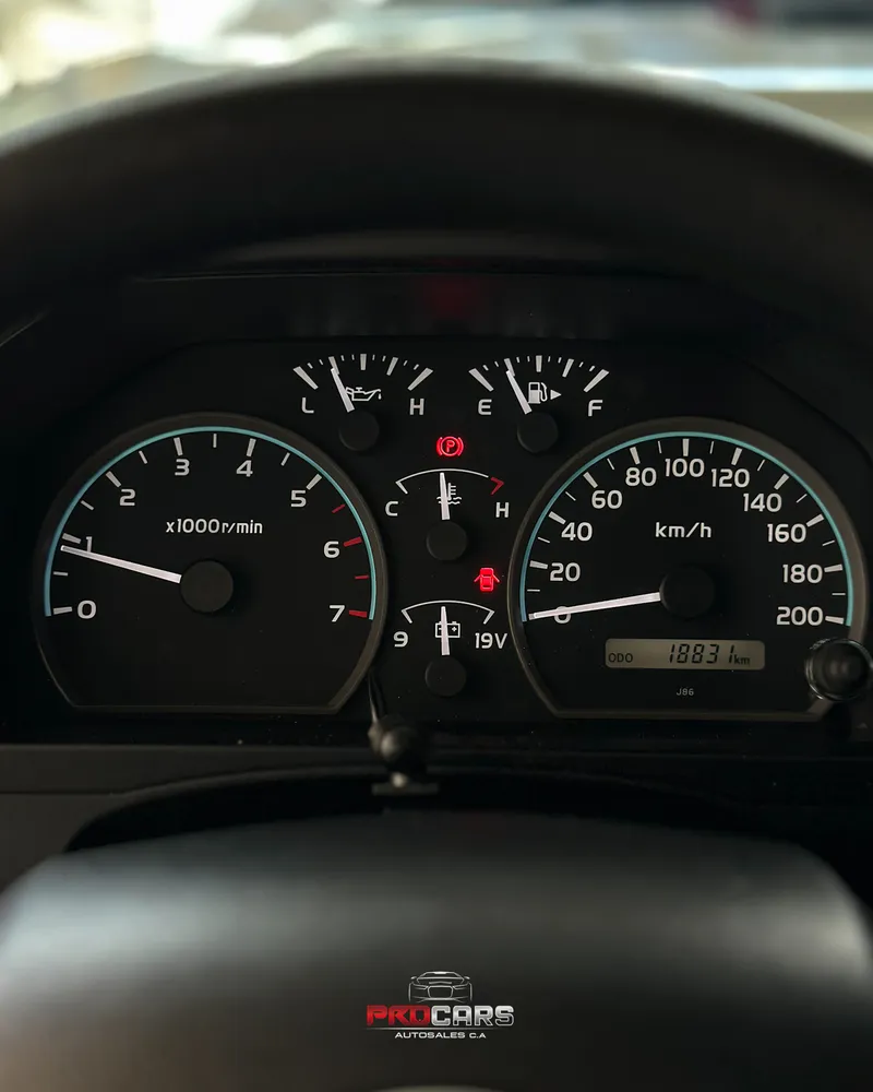 Toyota Land Cruiser 79 LX 2025 Blanco Caracas
