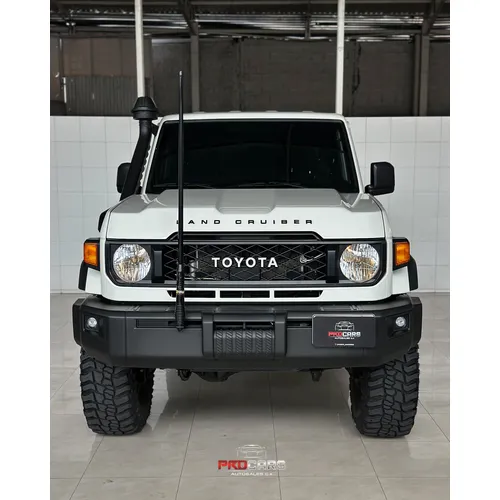 Toyota Land Cruiser S79 2025 Blanco Caracas
