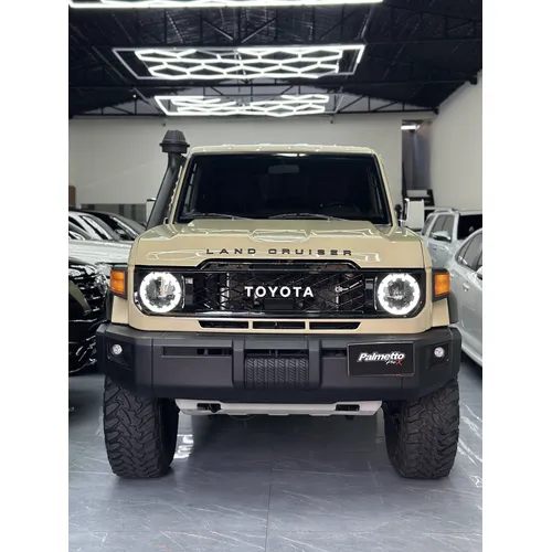 Toyota Land Cruiser 79 2024 Beige Caracas