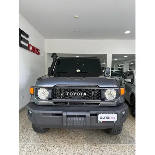 Toyota Land Cruiser 79 2025 Gris Caracas