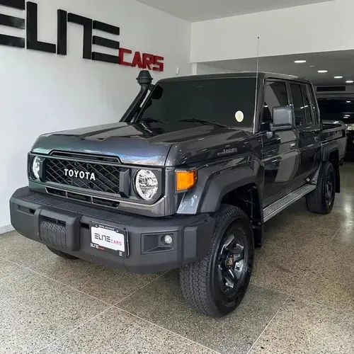 Toyota Land Cruiser 79 2025 Gris Caracas