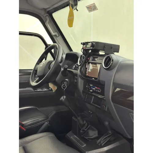 Toyota Land Cruiser 79 2025 Gris Caracas