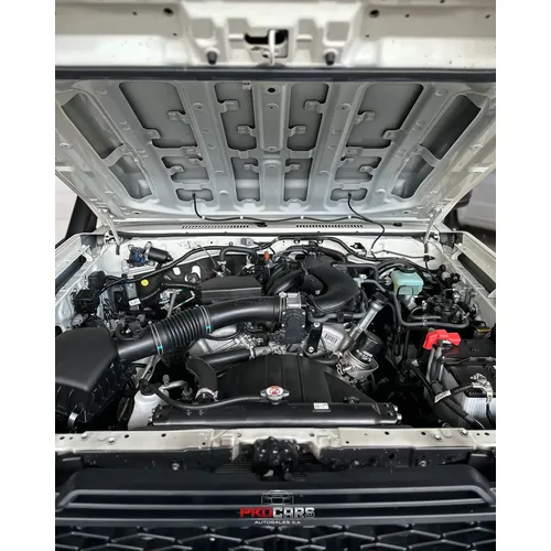 Toyota Land Cruiser S79 2025 Blanco Caracas