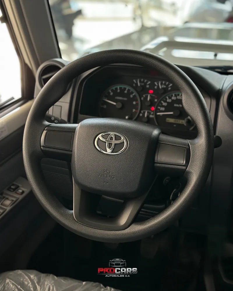 Toyota Land Cruiser 79 LX 2025 Blanco Caracas