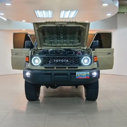 Toyota Land Cruiser 79 LX 2025 Beige Caracas