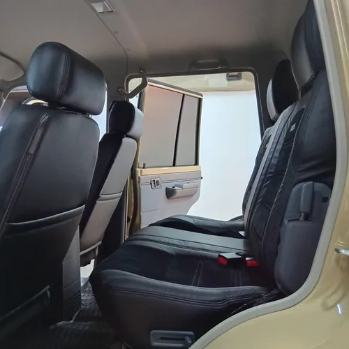 Toyota Land Cruiser 79 Hembrita 2025 Beige Caracas