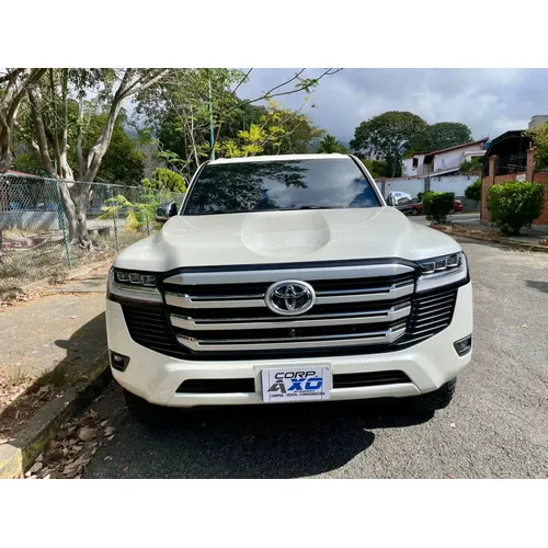 Toyota Land Cruiser VX 2024 Blanco Caracas