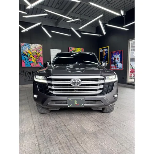 Toyota Land Cruiser 300 VX 2024 Gris Caracas