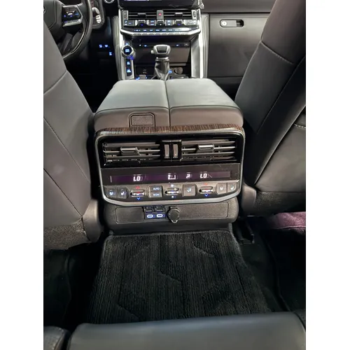 Toyota Land Cruiser 300 VX 2024 Gris Caracas