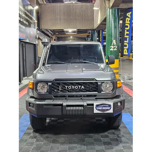 Toyota Land Cruiser Machito 2025 Gris Caracas