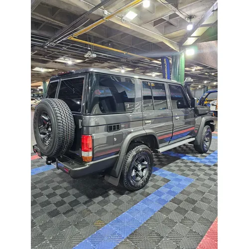 Toyota Land Cruiser Machito 2025 Gris Caracas
