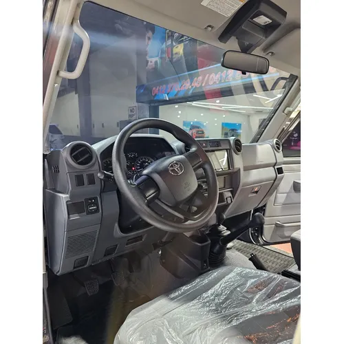 Toyota Land Cruiser Machito 2025 Gris Caracas
