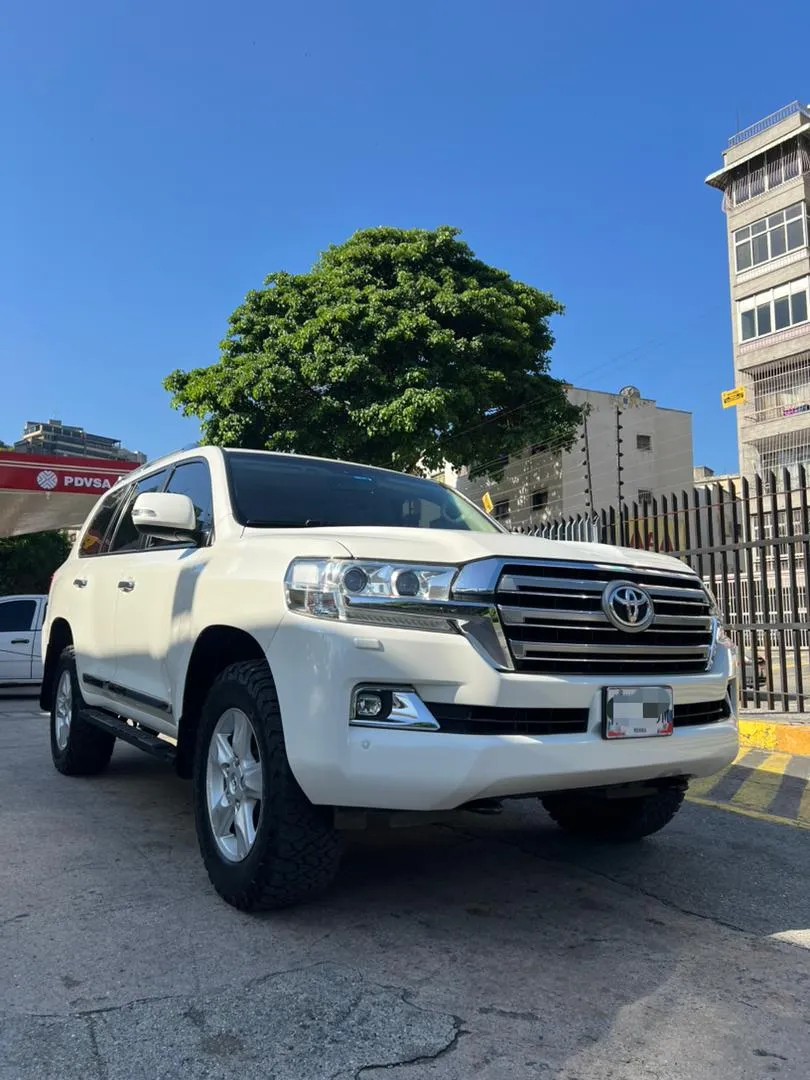 Toyota Land Cruiser 200 2017 Blanco Caracas