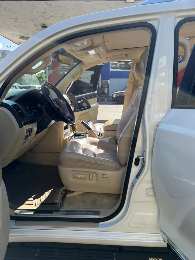 Toyota Land Cruiser 200 2017 Blanco Caracas