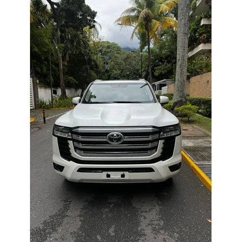 Toyota Land Cruiser 300 2025 Blanco Caracas