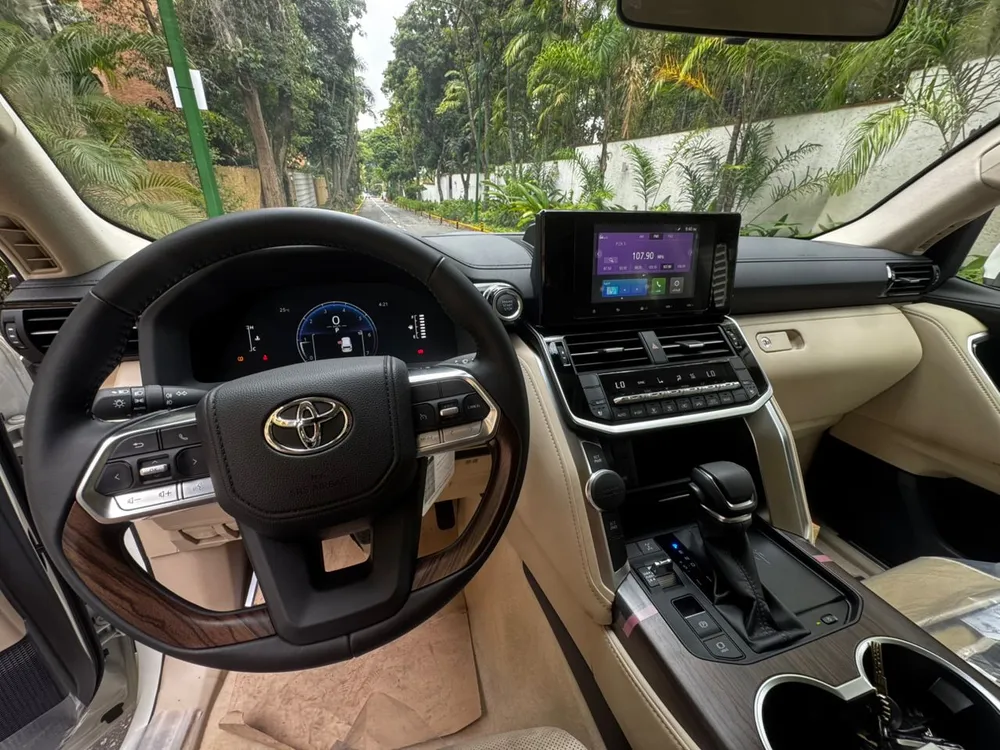 Toyota Land Cruiser 300 2025 Blanco Caracas