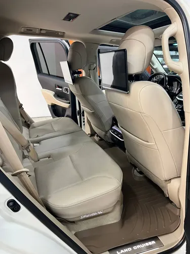 Toyota Land Cruiser 300 VX 2022 Blanco Caracas