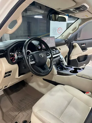 Toyota Land Cruiser 300 VX 2022 Blanco Caracas