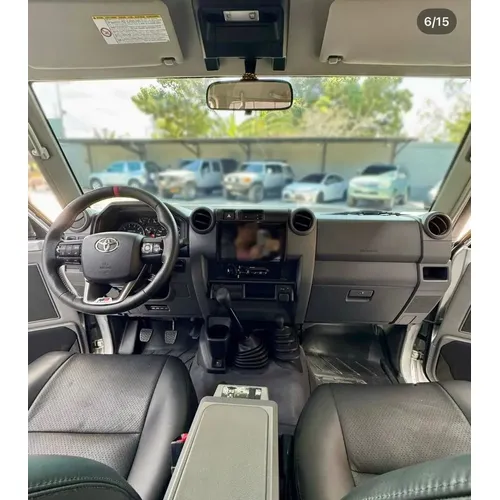Toyota Land Cruiser 79 2026 Plateado San Antonio