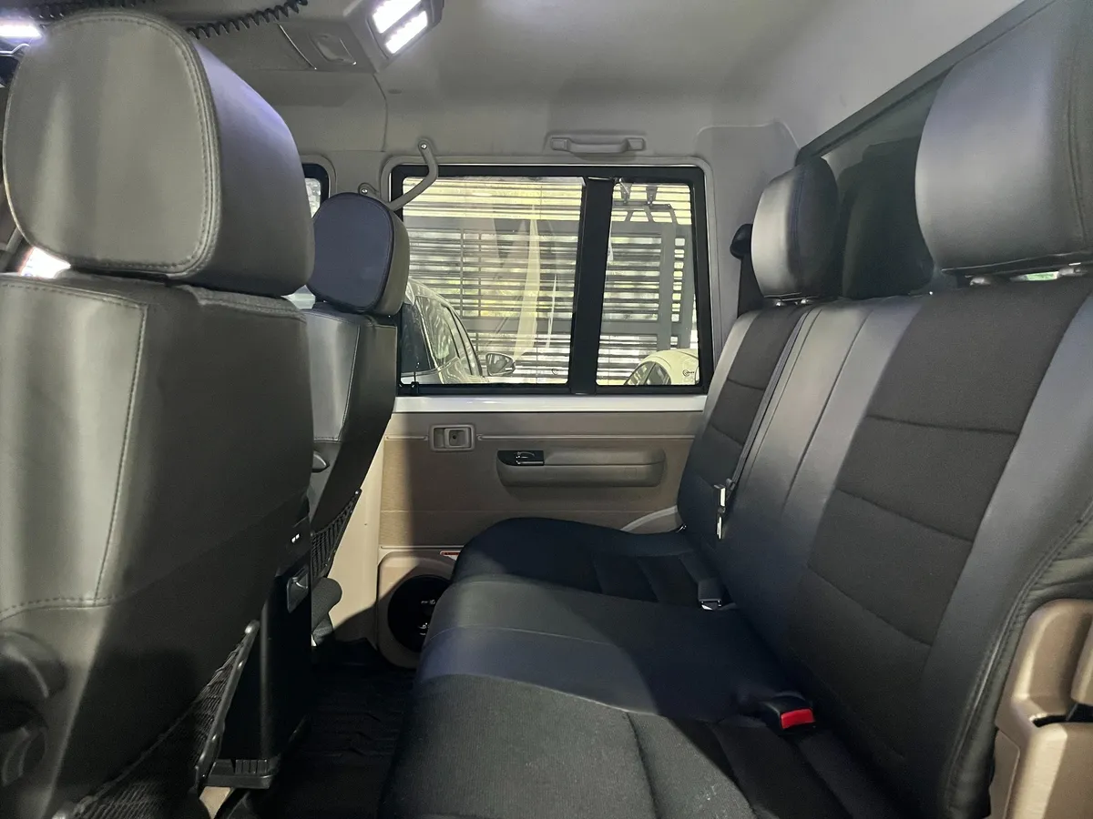 Toyota Land Cruiser 79 Hembrita 2024 Plateado Caracas