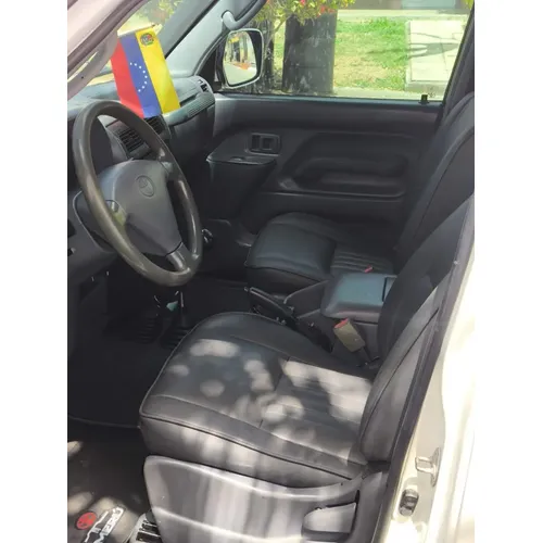 Toyota Land Cruiser Prado Merú 2007 Blanco Caracas