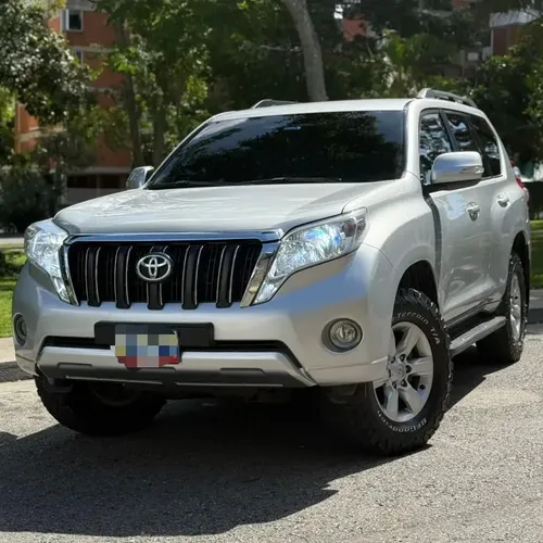 Toyota Land Cruiser Prado EX.R 2014 Plateado Caracas