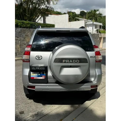 Toyota Land Cruiser Prado EX.R 2014 Plateado Caracas