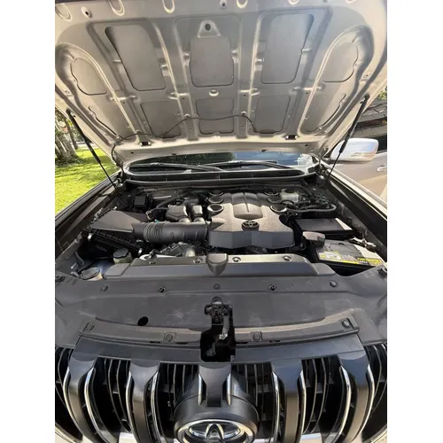 Toyota Land Cruiser Prado EX.R 2014 Plateado Caracas