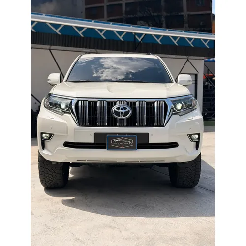 Toyota Land Cruiser Prado VX 2022 Blanco Caracas