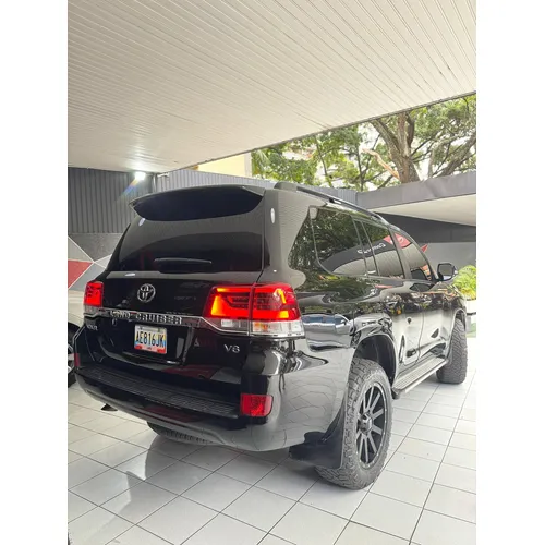Toyota Land Cruiser 200 2016 Negro Caracas