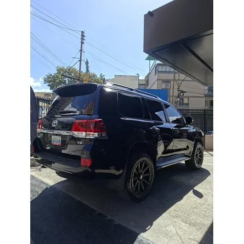 Toyota Land Cruiser 200 2016 Negro Caracas