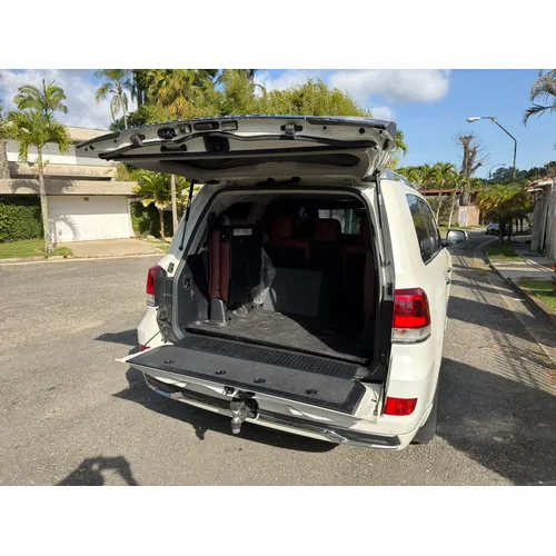 Toyota Land Cruiser 200 2018 Blanco Caracas