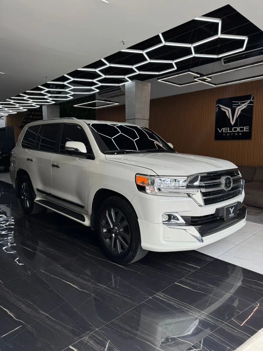 Toyota Land Cruiser 200 VX 2019 Blanco Caracas