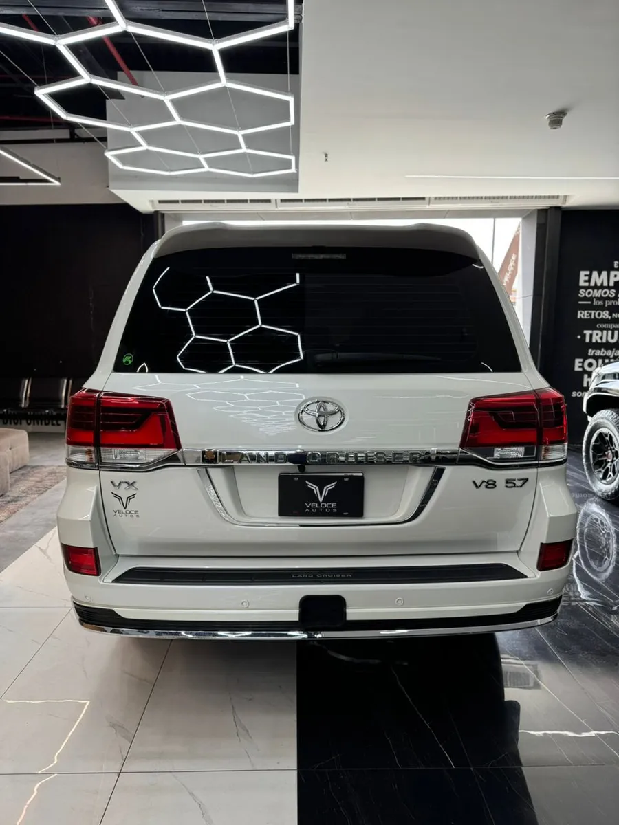 Toyota Land Cruiser 200 VX 2019 Blanco Caracas