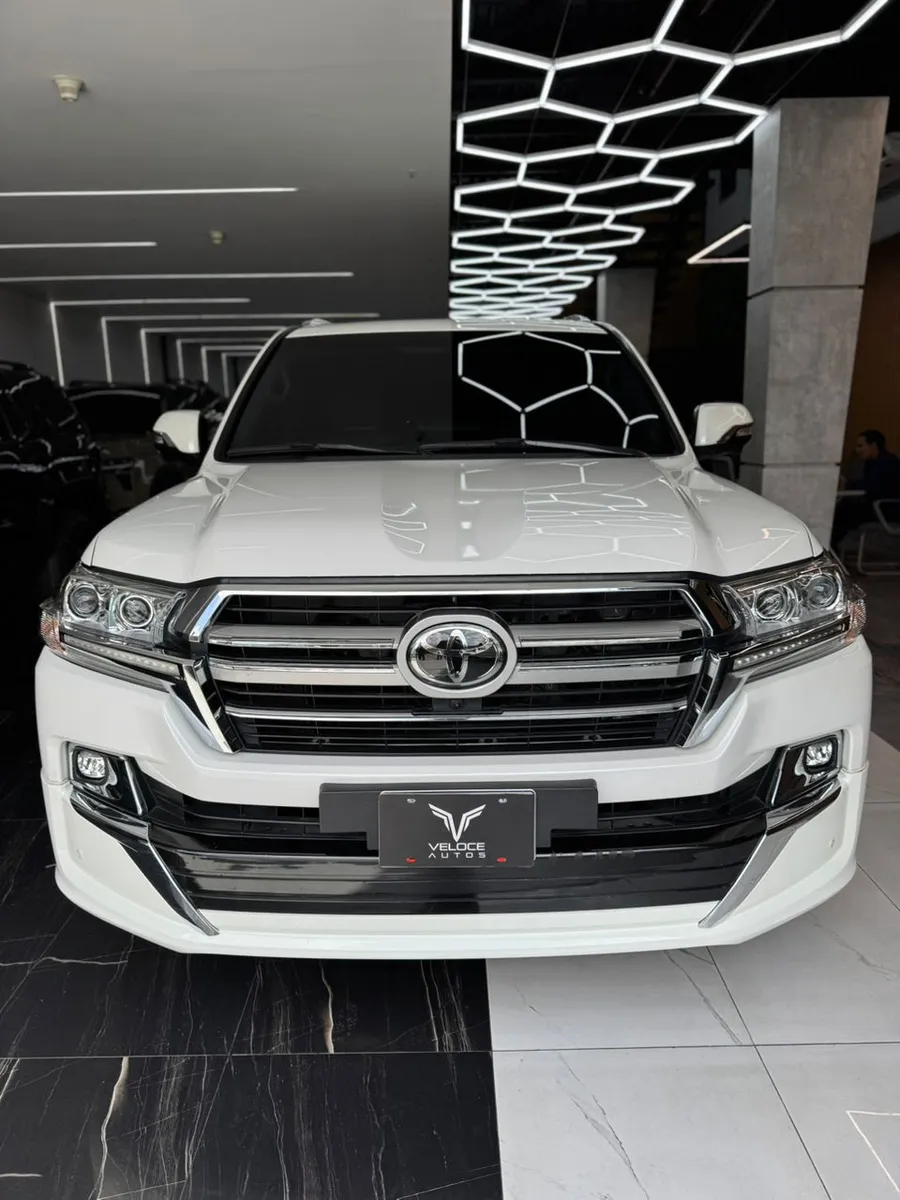 Toyota Land Cruiser 200 VX 2019 Blanco Caracas