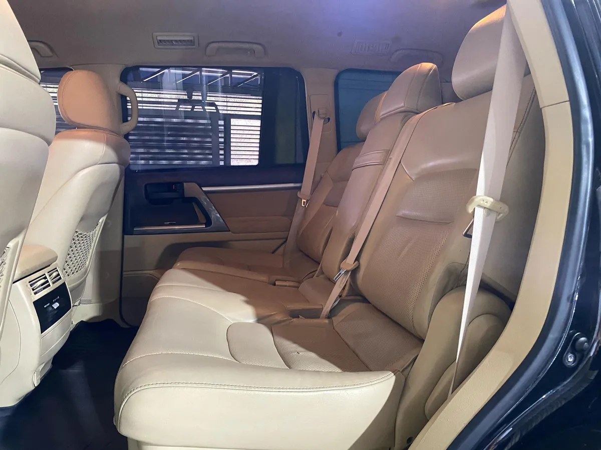 Toyota Land Cruiser 200 GXR 2016 Negro Caracas