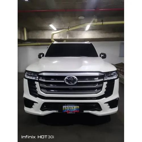 Toyota Land Cruiser 300 GX.R 2025 Blanco Caracas
