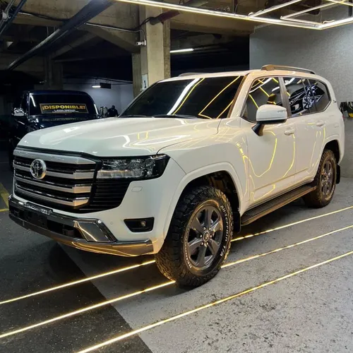 Toyota Land Cruiser 300 2022 Blanco Caracas