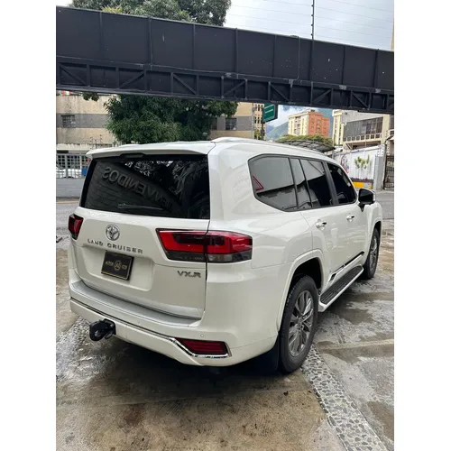 Toyota Land Cruiser 300 2023 Blanco Caracas