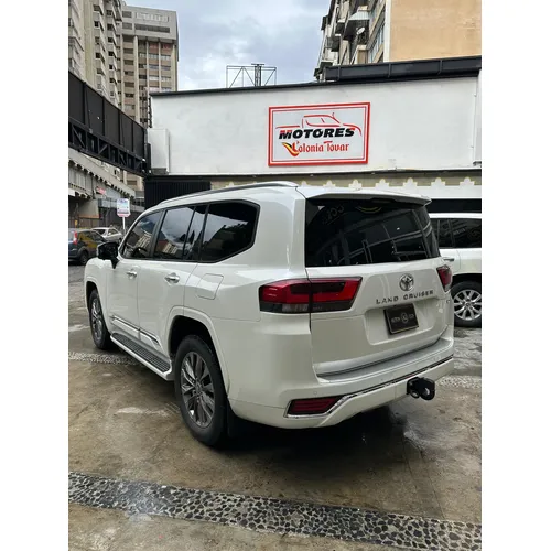 Toyota Land Cruiser 300 2023 Blanco Caracas