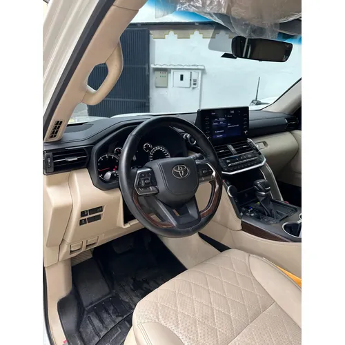 Toyota Land Cruiser 300 VX.R 2023 Blanco Caracas